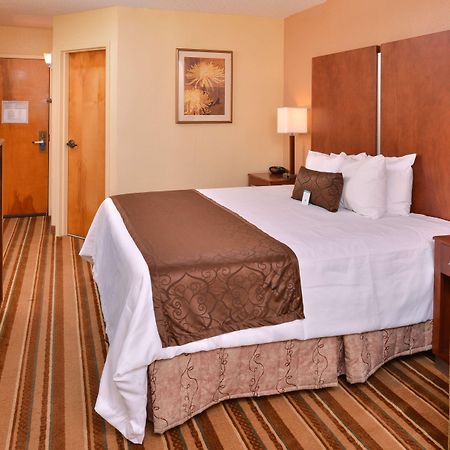 Best Western Plus Richmond Sandston Exteriör bild