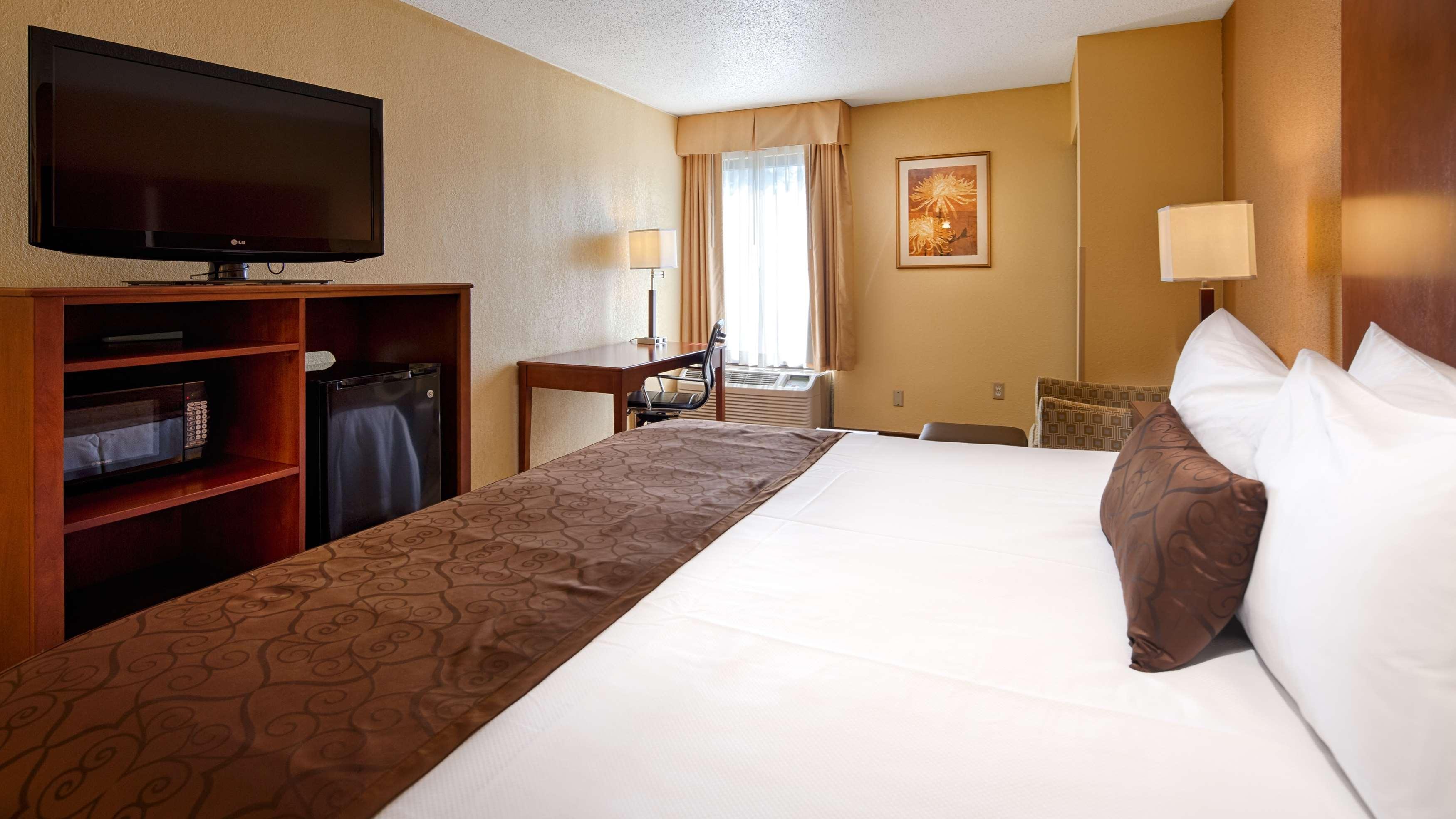 Best Western Plus Richmond Sandston Exteriör bild