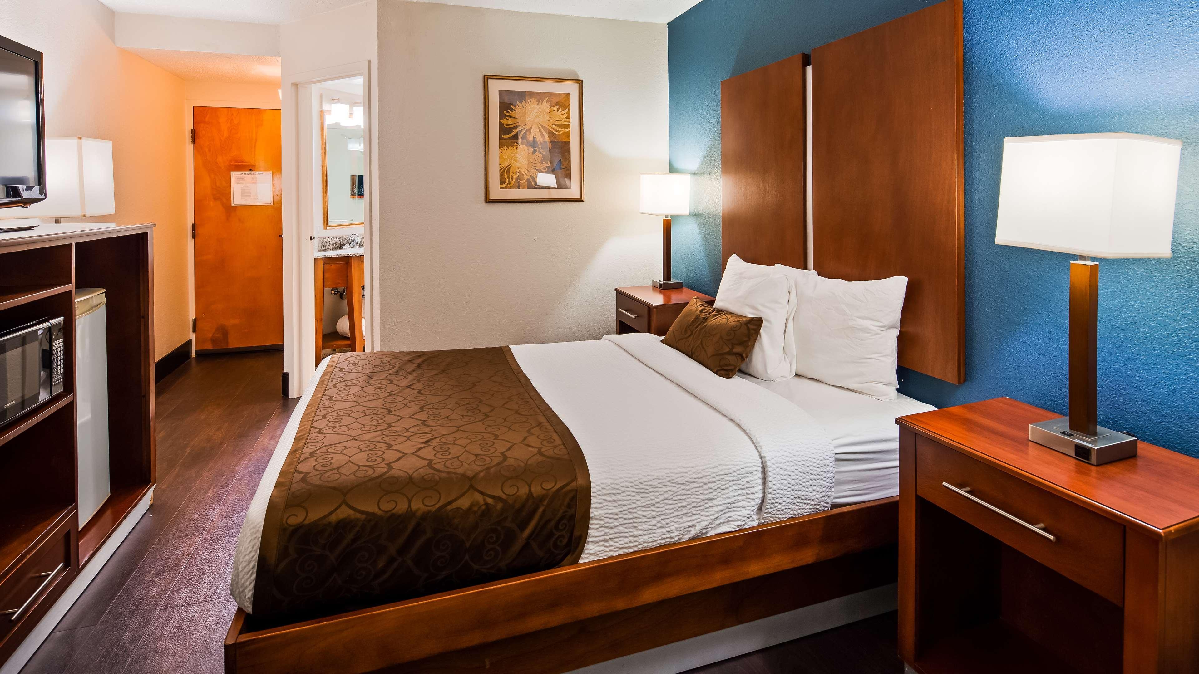 Best Western Plus Richmond Sandston Exteriör bild